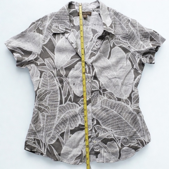 Tommy Bahama Gray & White Garden Patterned 100% Linen Button Down Shirt - Picture 2 of 6